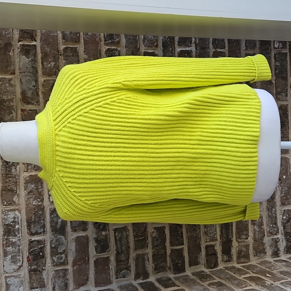 Banana Republic Yellow Cable Knit Sweater - Picture 3 of 4